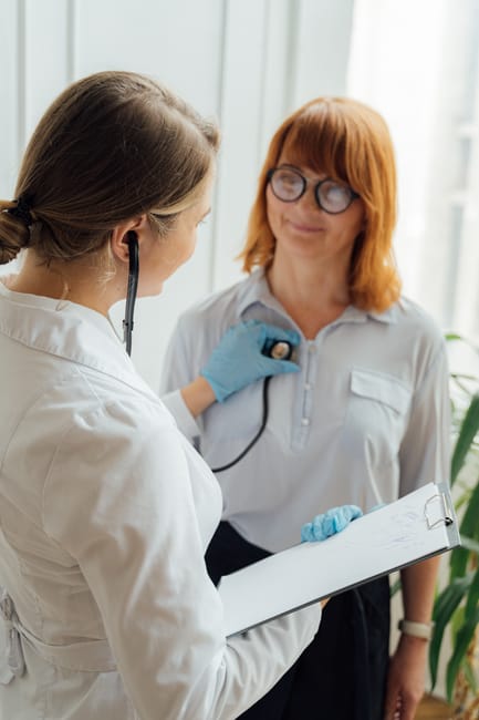 doctor-checkup-patient